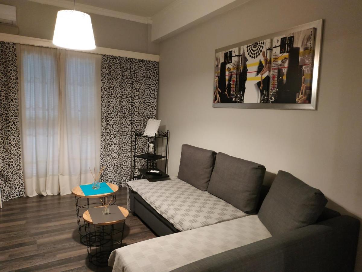 Cozy Apartment Near Metro Station Agia Marina Athen Eksteriør billede