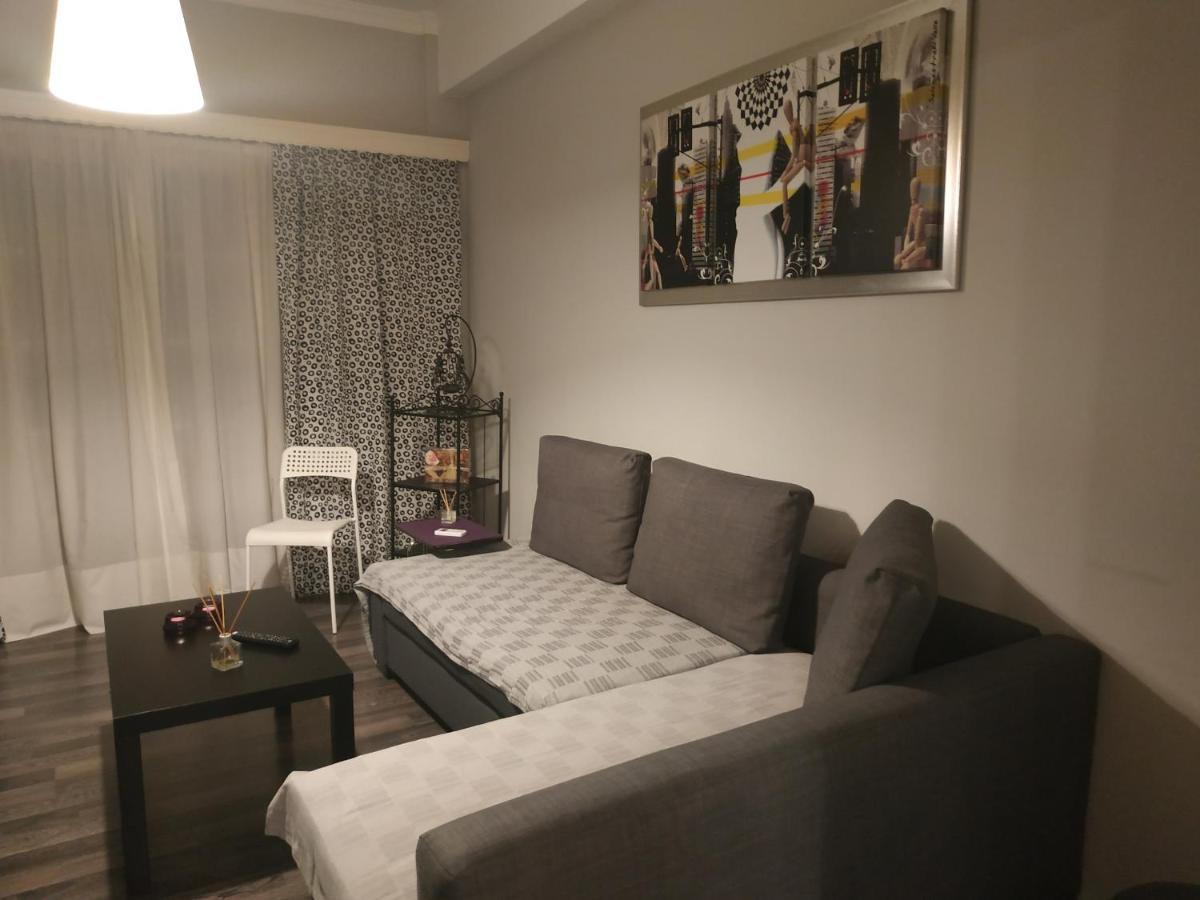 Cozy Apartment Near Metro Station Agia Marina Athen Eksteriør billede